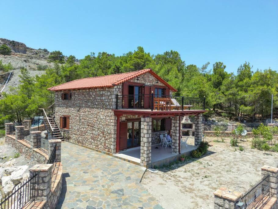 Petronas Land House 2 Villa Archangelos  Buitenkant foto
