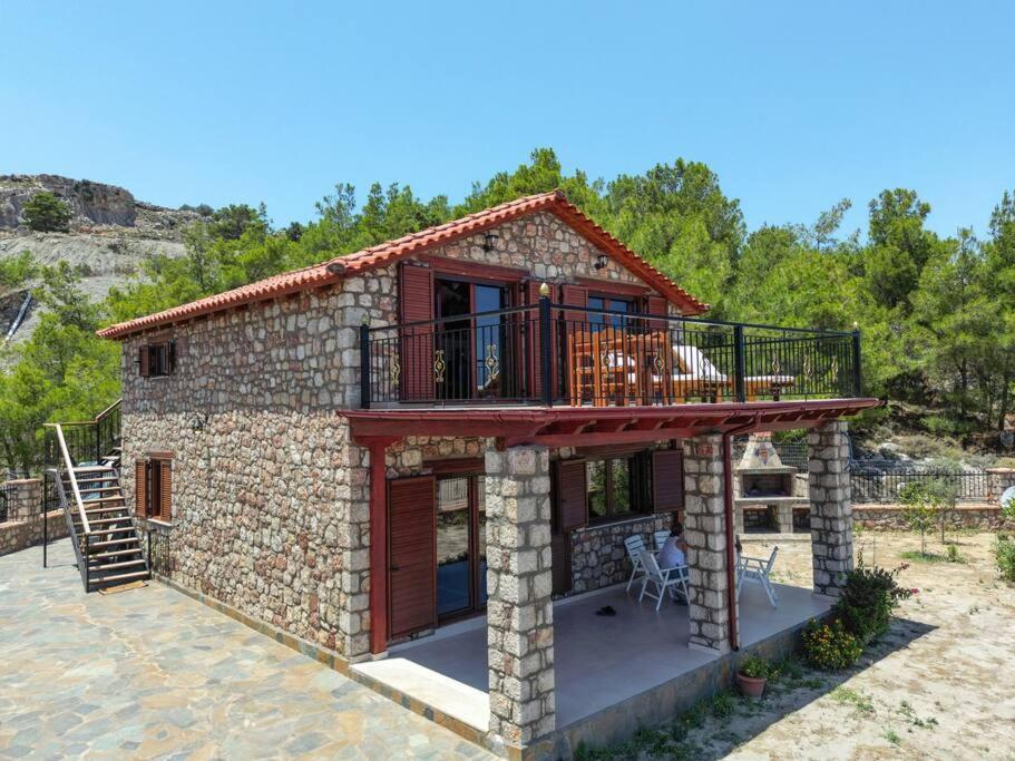 Petronas Land House 2 Villa Archangelos  Buitenkant foto