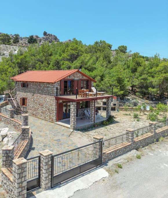 Petronas Land House 2 Villa Archangelos  Buitenkant foto