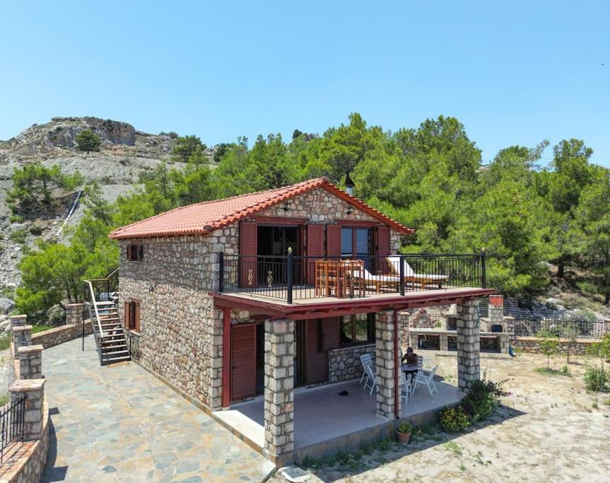 Petronas Land House 2 Villa Archangelos  Buitenkant foto