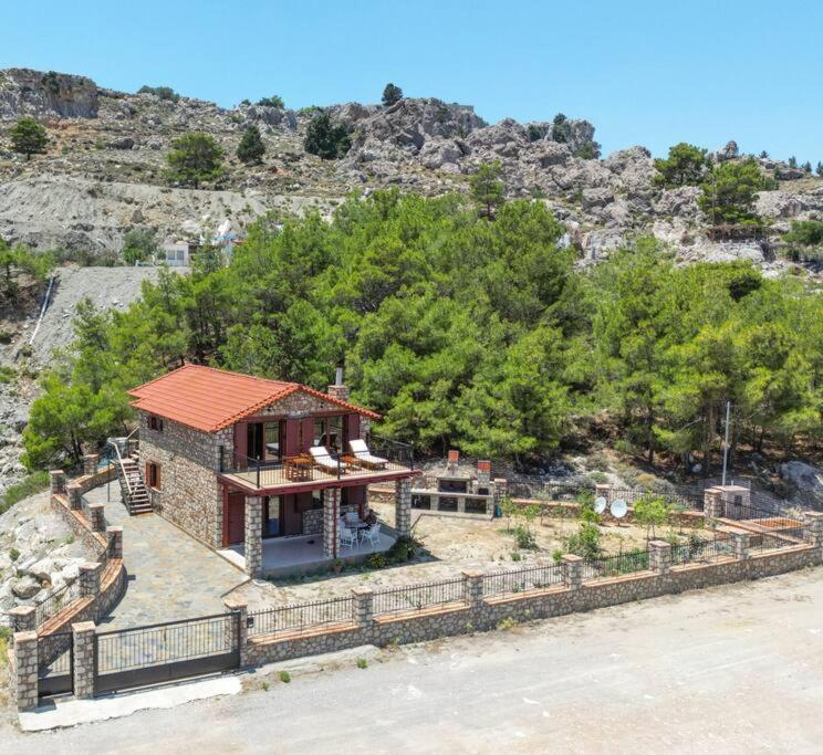 Petronas Land House 2 Villa Archangelos  Buitenkant foto