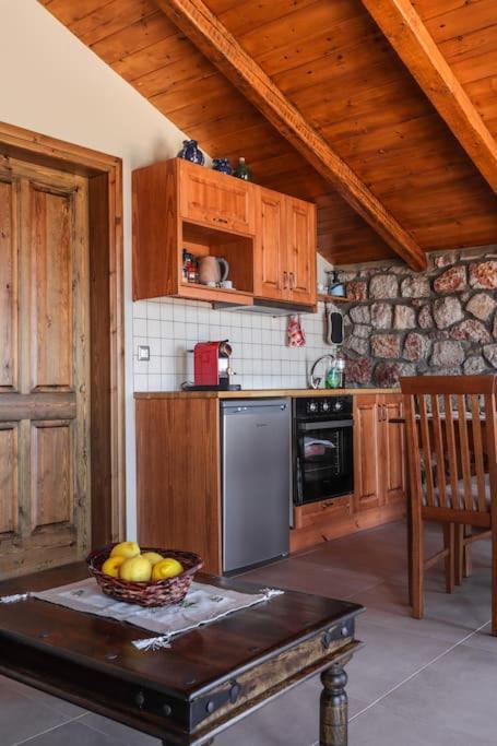 Petronas Land House 2 Villa Archangelos  Buitenkant foto