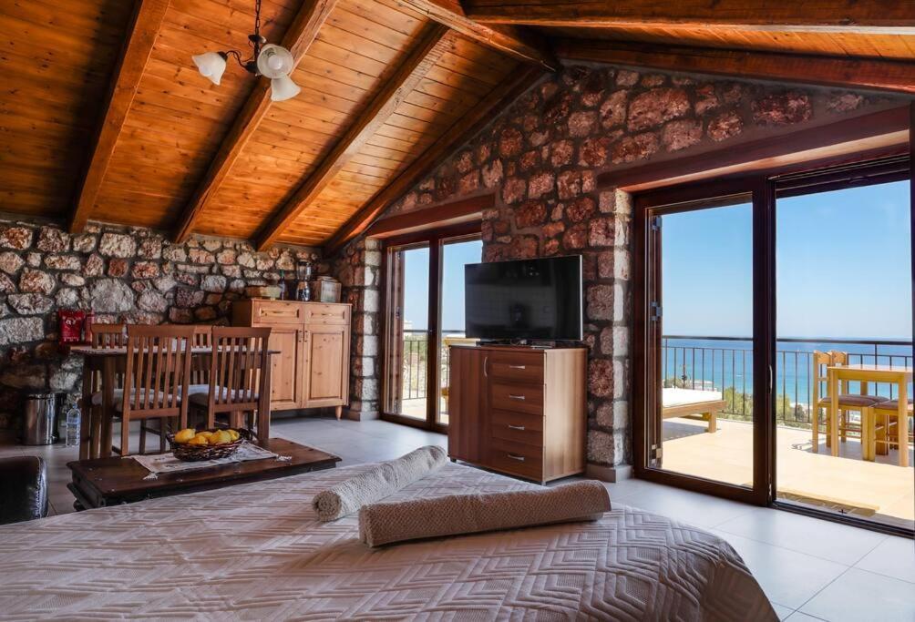 Petronas Land House 2 Villa Archangelos  Buitenkant foto